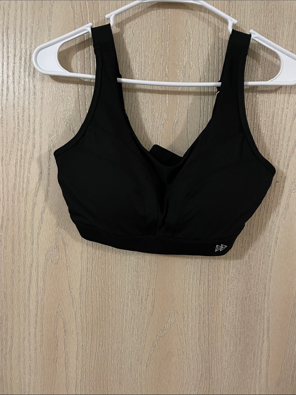 Supportive Black Wireless Sports Bra with Wide Straps
